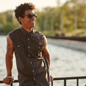 ty sunglasses tinder photo example